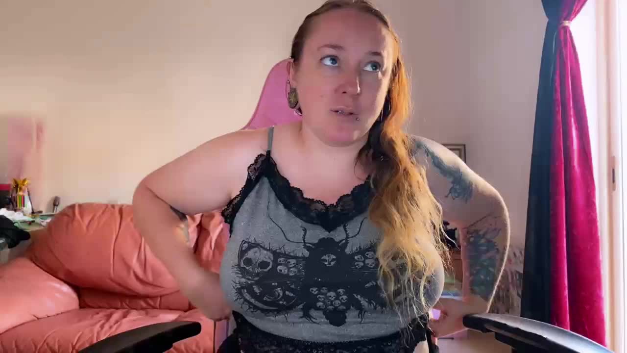 NylonQueen Adult Chat August 11, 2025