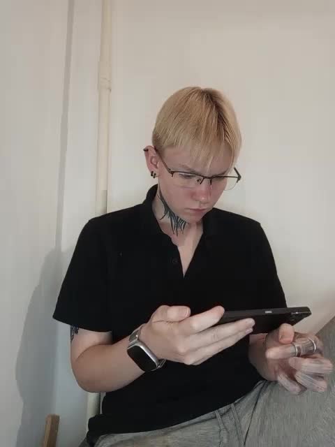 Zhenyya- Adult Chat August 11, 2025