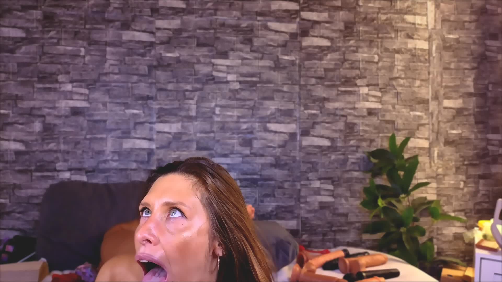 ladyAgata Adult Chat August 11, 2025