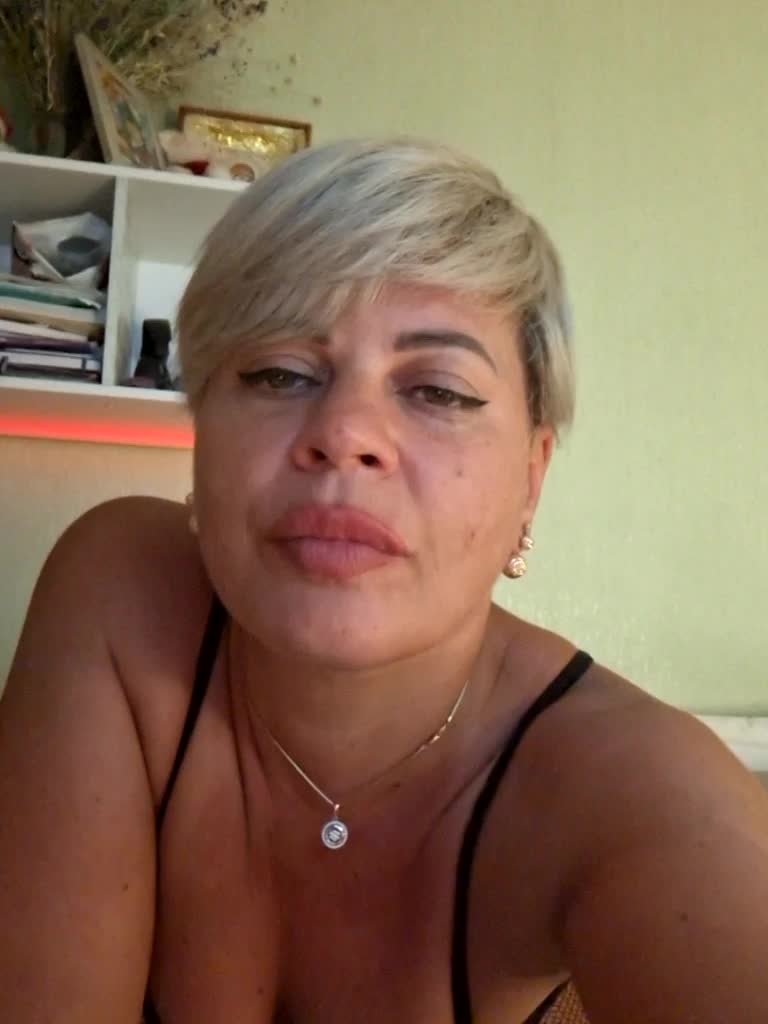 murr-kitty Adult Chat August 11, 2025