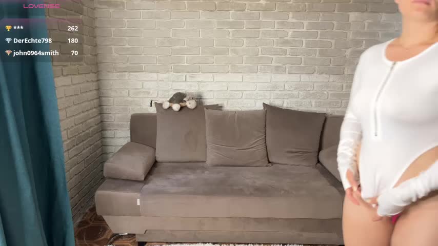 MrMrsRight Adult Chat August 10, 2025