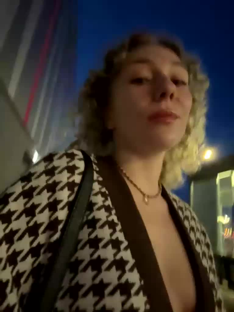 Shaurma- Adult Chat August 11, 2025