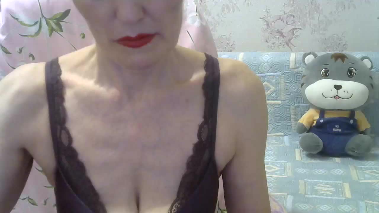 Red-Rose-777 Adult Chat August 11, 2025