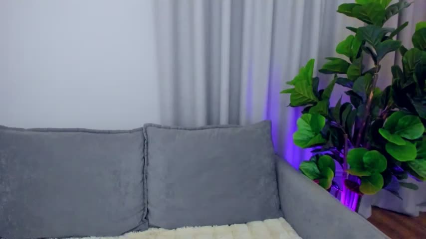 sexyangeloux Adult Chat August 11, 2025