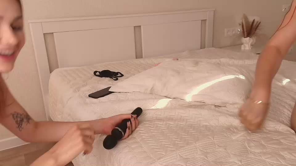 caressyourself Adult Chat August 10, 2025