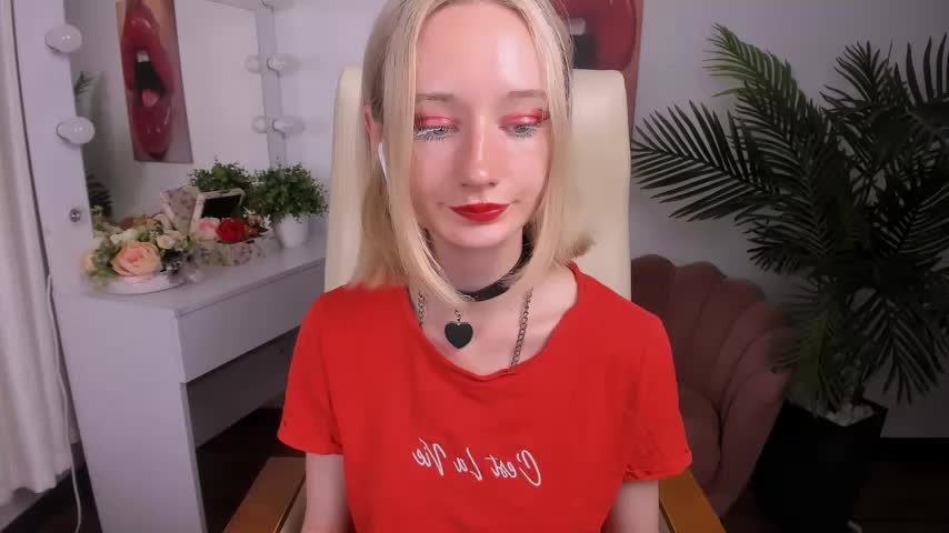 Katia_Kim Adult Chat August 11, 2025