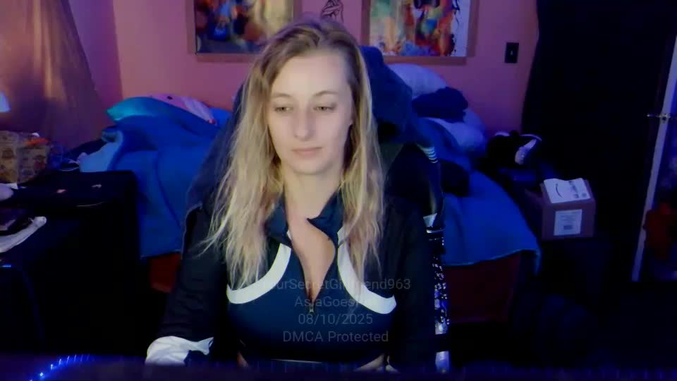 yoursecretgirlfriend963 Adult Chat August 11, 2025