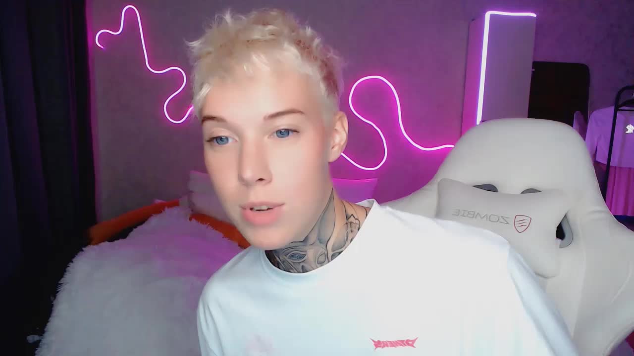 tezes Adult Chat August 11, 2025