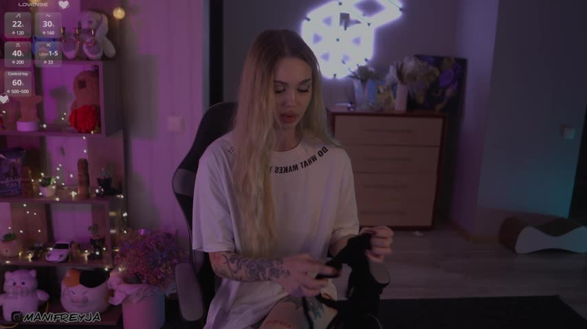 ManiFreyja Adult Chat August 11, 2025