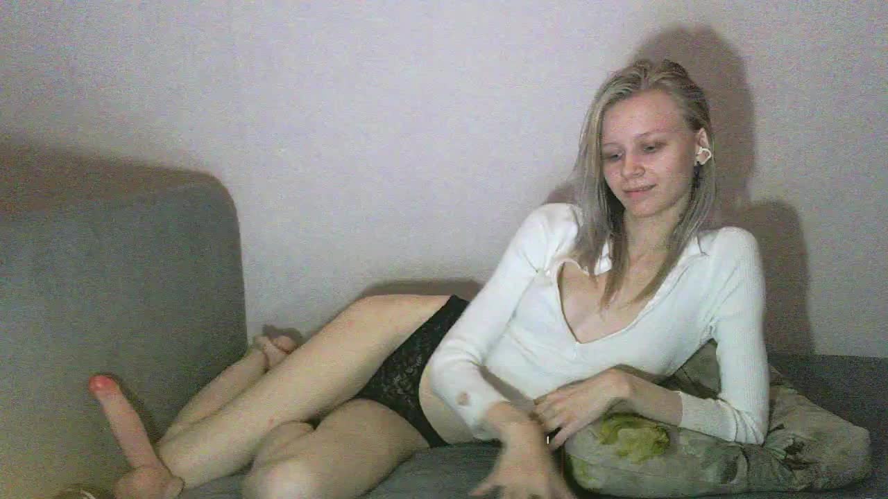 White-snow Adult Chat August 11, 2025