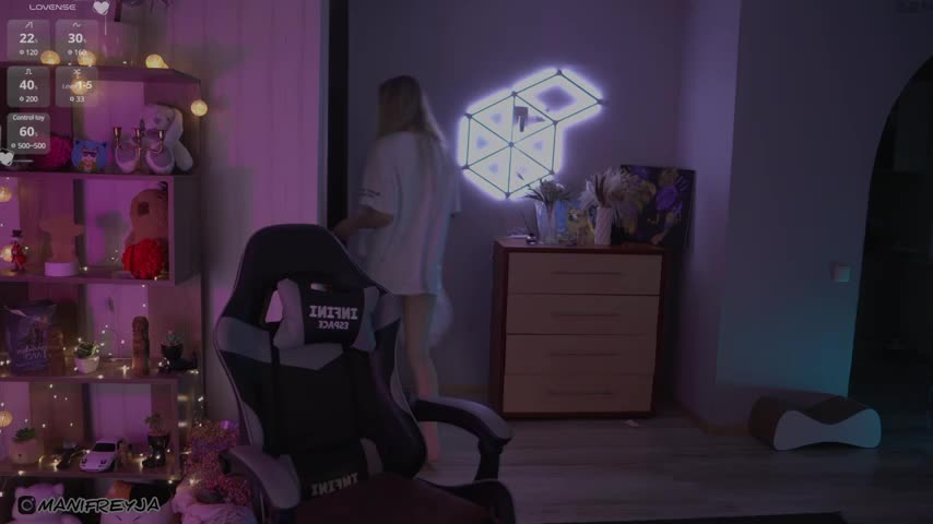 ManiFreyja Adult Chat August 11, 2025