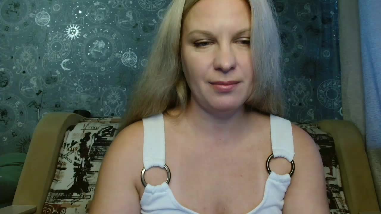 BlondeFox Adult Chat August 11, 2025