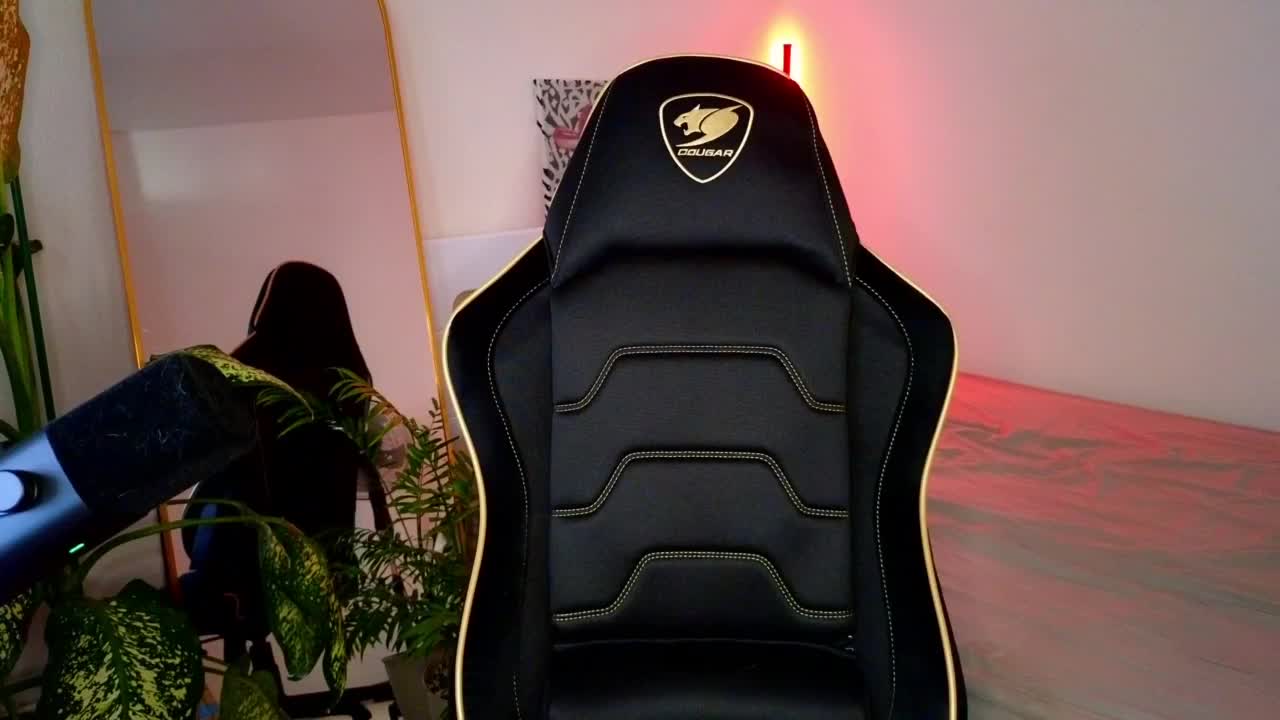 -sweetdreamss- Adult Chat August 11, 2025