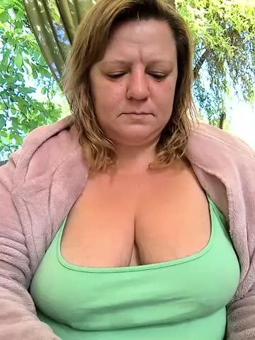 jusichka Adult Chat August 11, 2025