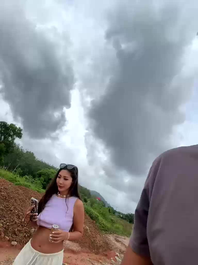 lean-lie Adult Chat August 11, 2025