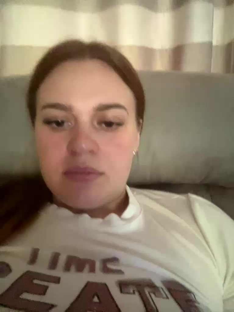 Chattie-Issy Adult Chat August 11, 2025