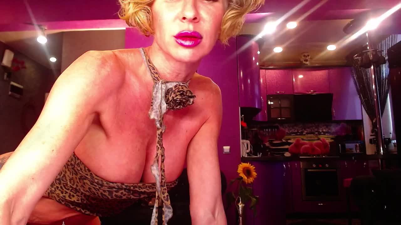 Maaarrrgggooo Adult Chat August 11, 2025