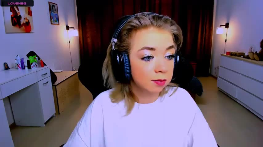 littleSiyfairy Adult Chat August 11, 2025