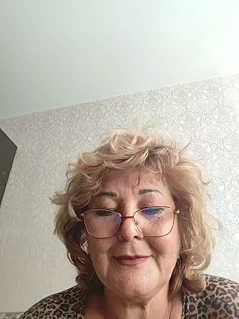 KarinkaSweet Adult Chat August 11, 2025