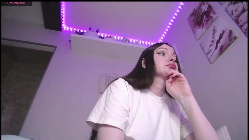 Agness_sweet Adult Chat August 11, 2025