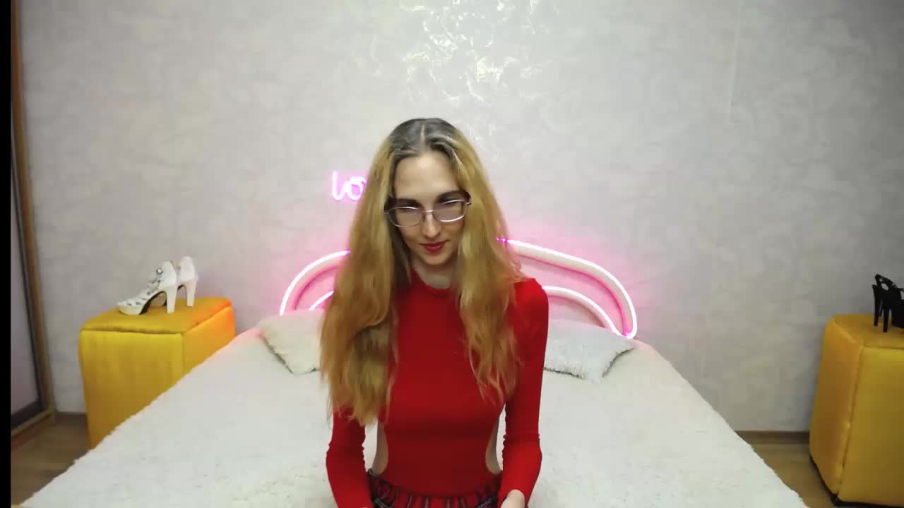 LizzieBrait Adult Chat August 11, 2025