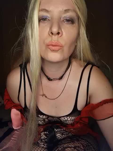 -VeroNika- Adult Chat August 11, 2025