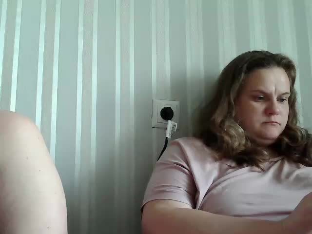 HollyXEva Adult Chat August 12, 2025