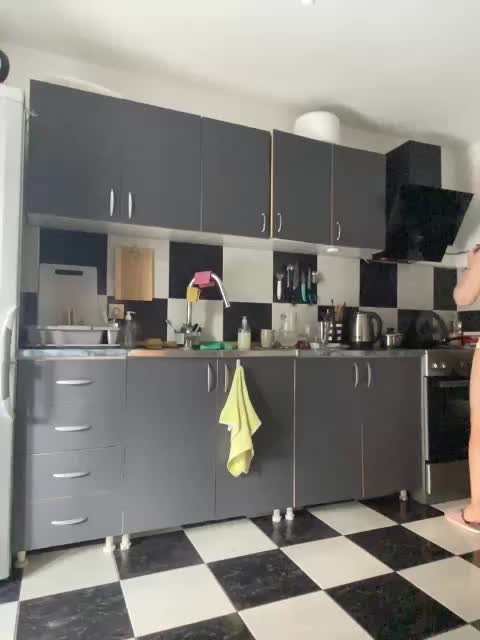 Alisasqrl Adult Chat August 12, 2025