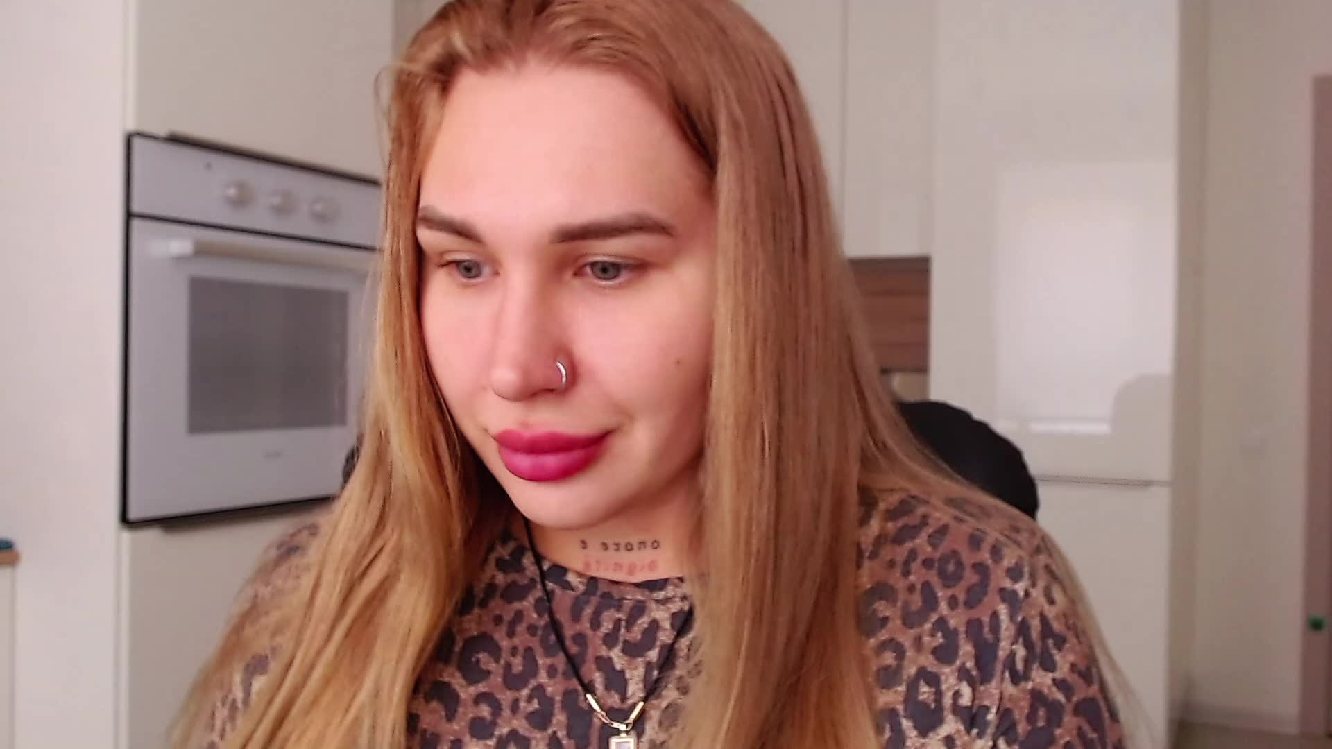 lolabarbie Adult Chat August 12, 2025