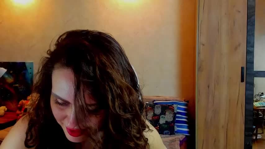 mia_grantes Adult Chat August 12, 2025