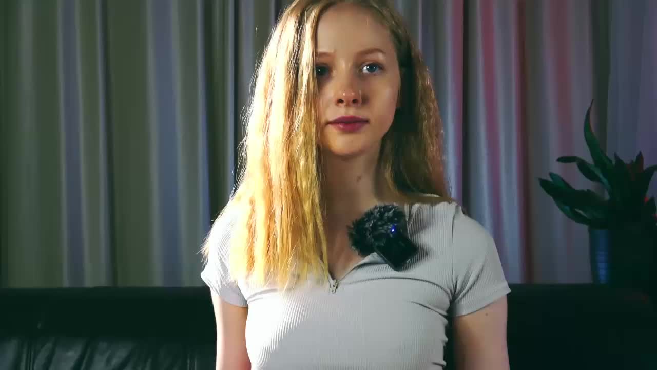 MiaVebes Adult Chat August 12, 2025