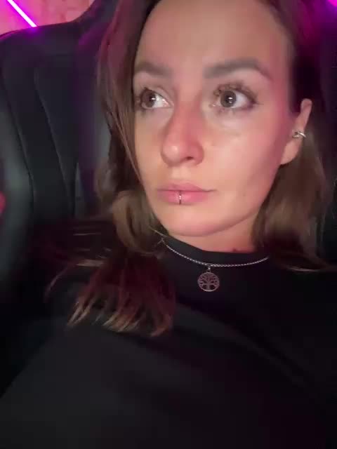 Mini-Molly69x Adult Chat August 12, 2025