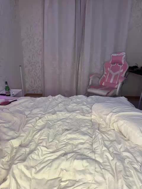 millemimi Adult Chat August 12, 2025