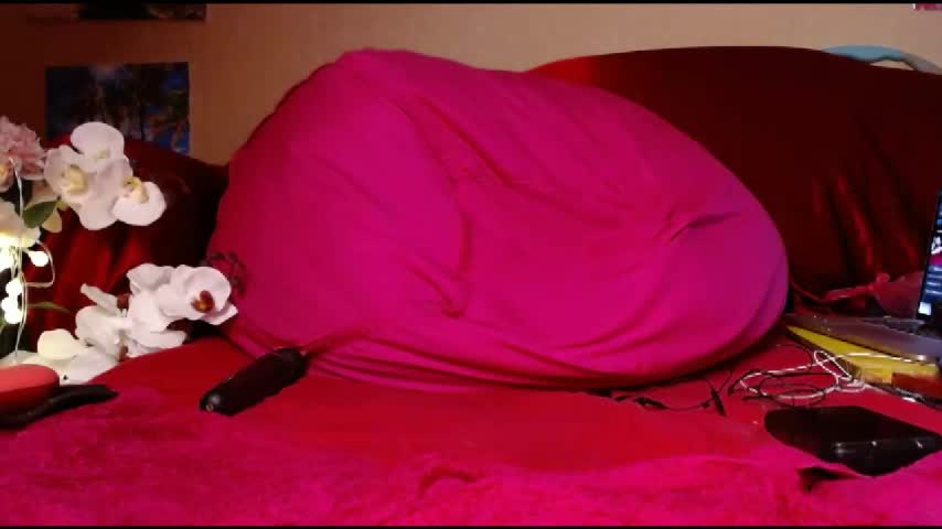 GloriaUpperLove Adult Chat August 12, 2025