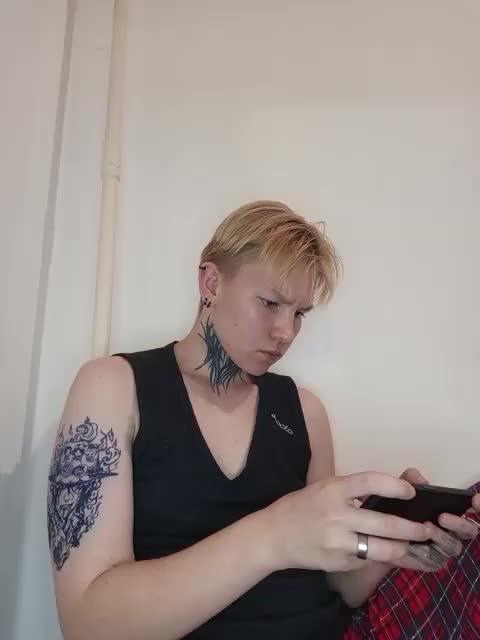 Zhenyya- Adult Chat August 12, 2025