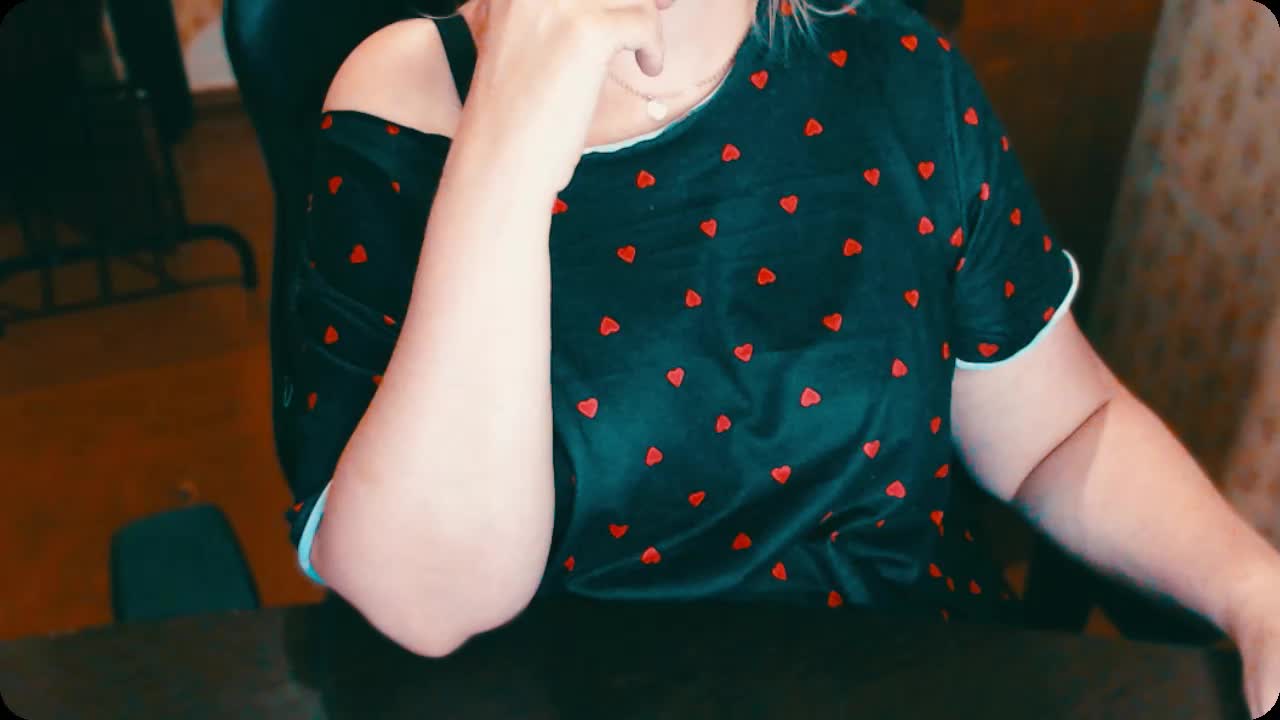 Alisa1917 Adult Chat August 12, 2025