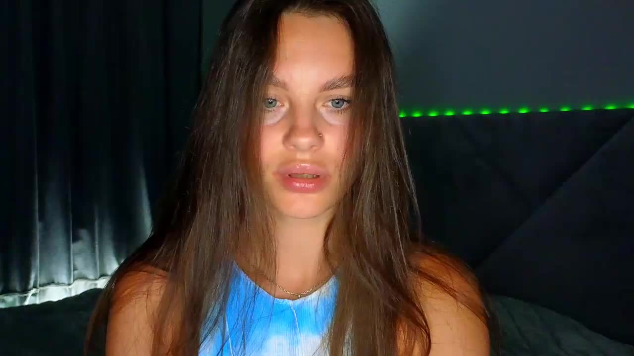 VALERIYAAA Adult Chat August 12, 2025