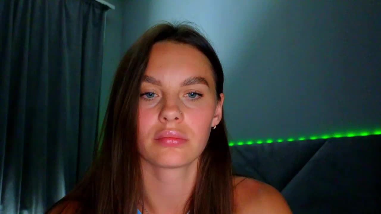 VALERIYAAA Adult Chat August 12, 2025