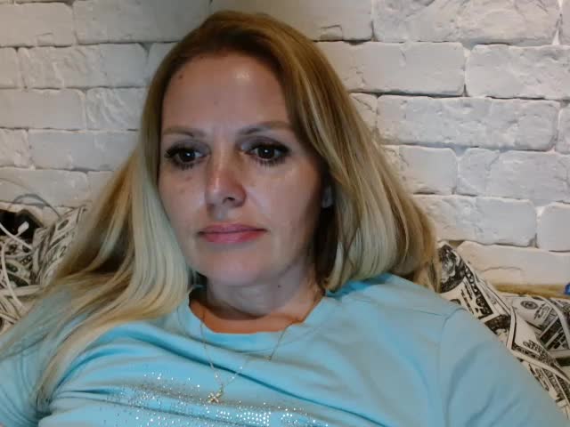 Angel_girllovemy Adult Chat August 12, 2025