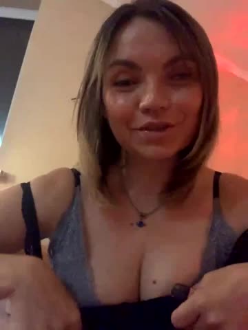 Ella-Pearlie Adult Chat August 12, 2025