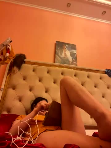 Flossy_Vettie Adult Chat August 12, 2025