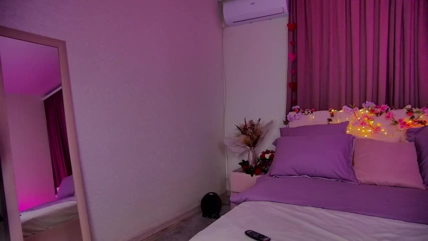 Cosmic_Sia Adult Chat August 12, 2025