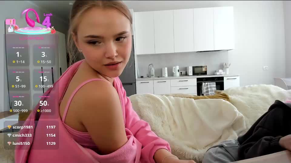 flooora_0 Adult Chat August 12, 2025