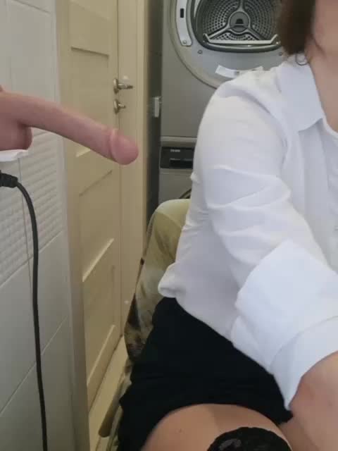 Young-MILF Adult Chat August 12, 2025