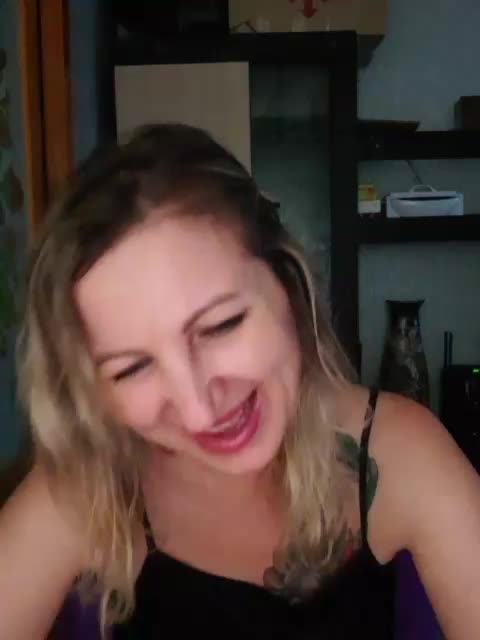 Nushka1984 Adult Chat August 12, 2025