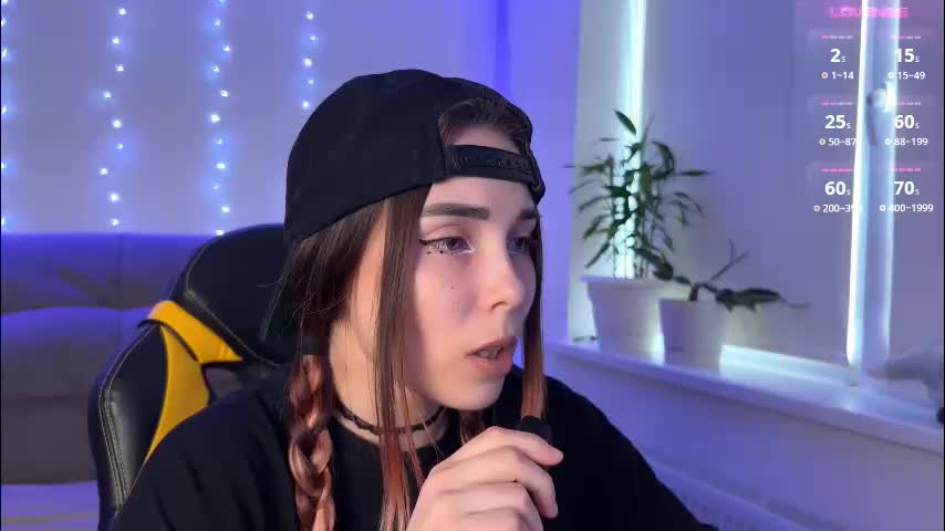 kittie_bear Adult Chat August 12, 2025