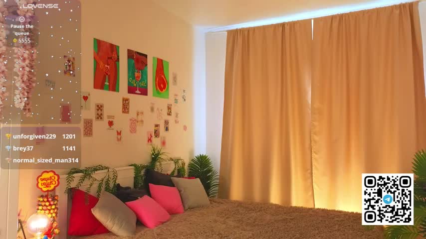 oliviabr0wn0 Adult Chat August 12, 2025