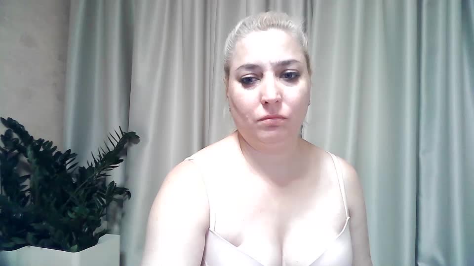 KickaIricka Adult Chat August 12, 2025