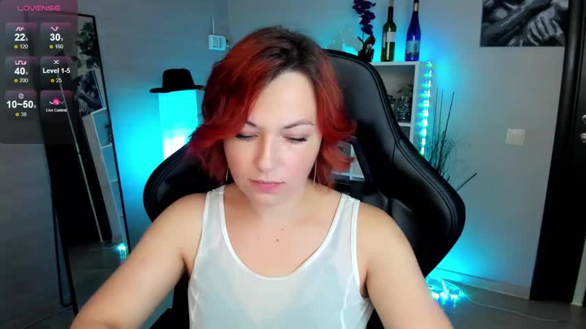 Serena_Woods Adult Chat August 12, 2025