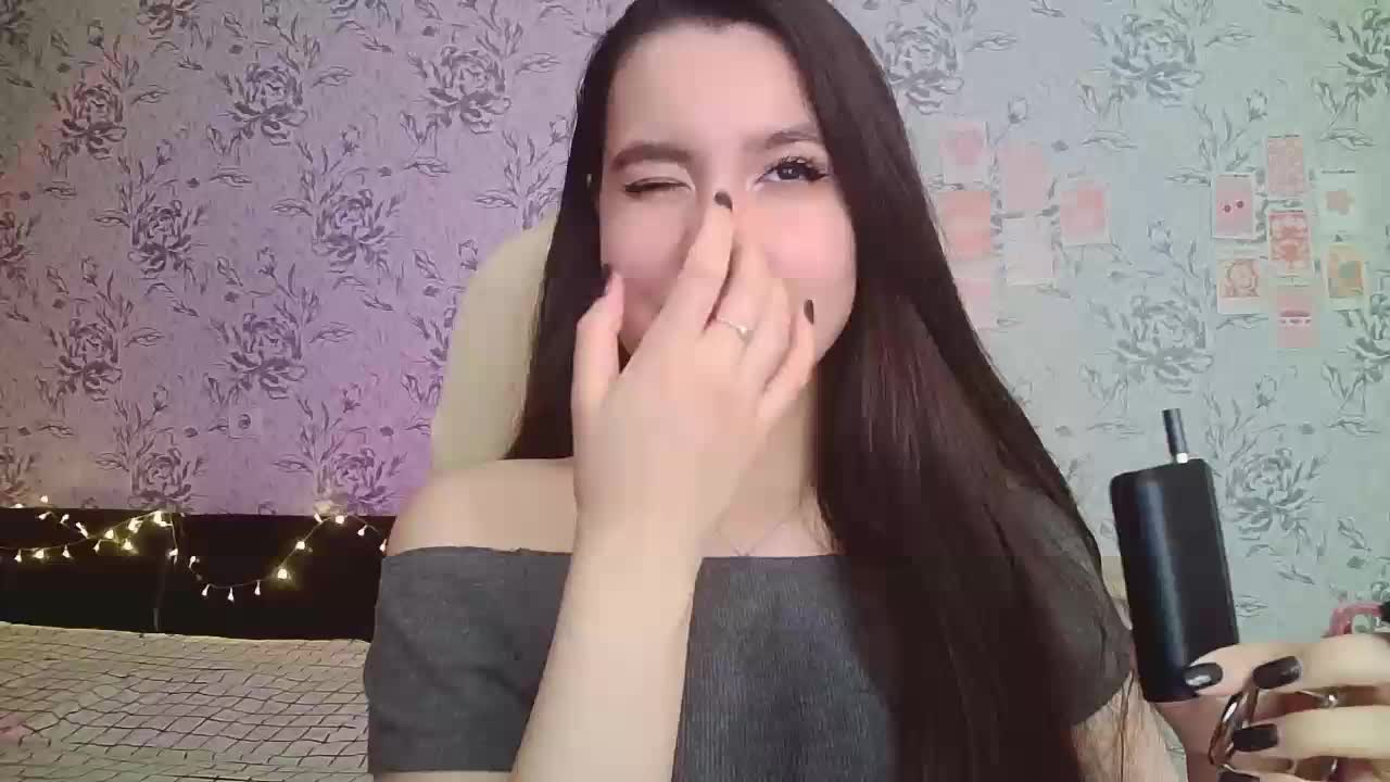 annie-fleur Adult Chat August 12, 2025